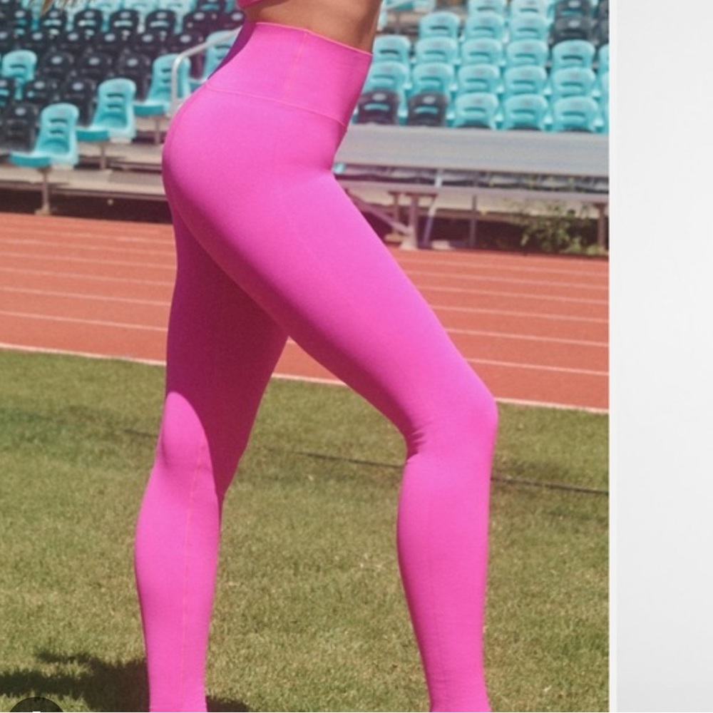 Fabletics bright pink leggings